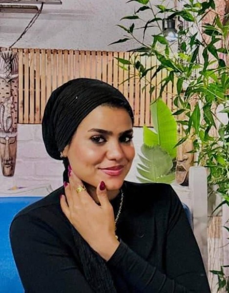 Farida, 35, Port Coquitlam