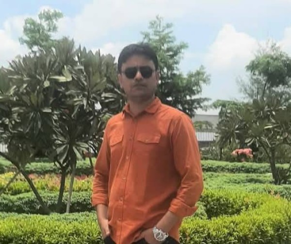 Mojumder, 43, La Reja