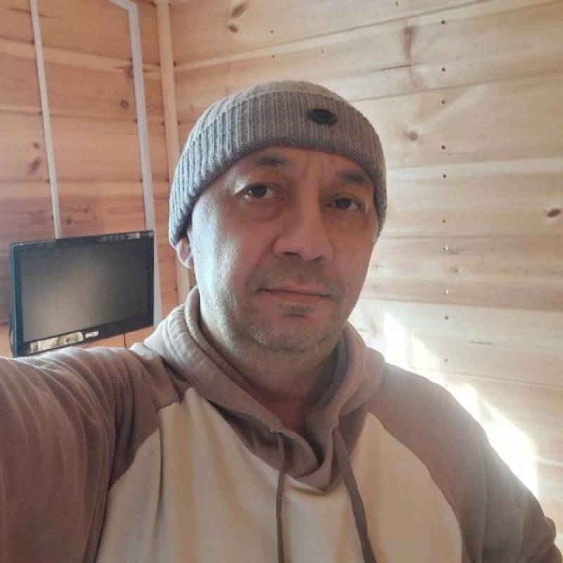 Zufar, 52, Orem