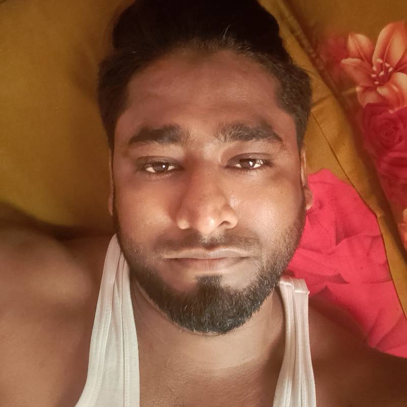 Anis, 32, Maranello