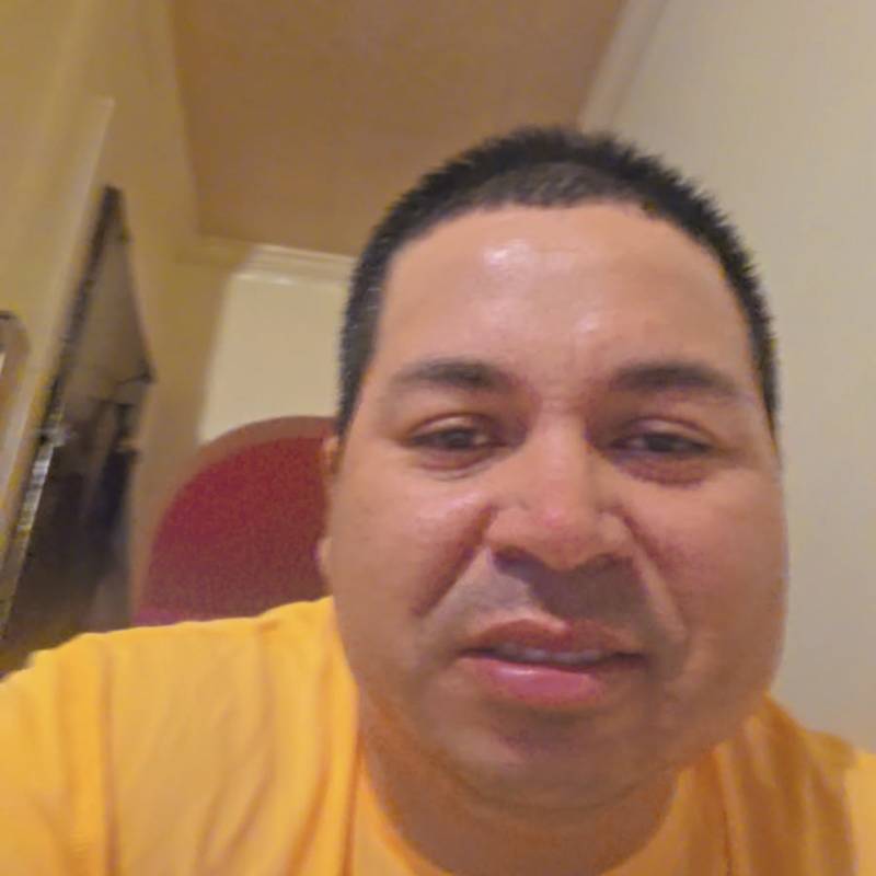 Rolando, 37, Magnyleshameaux