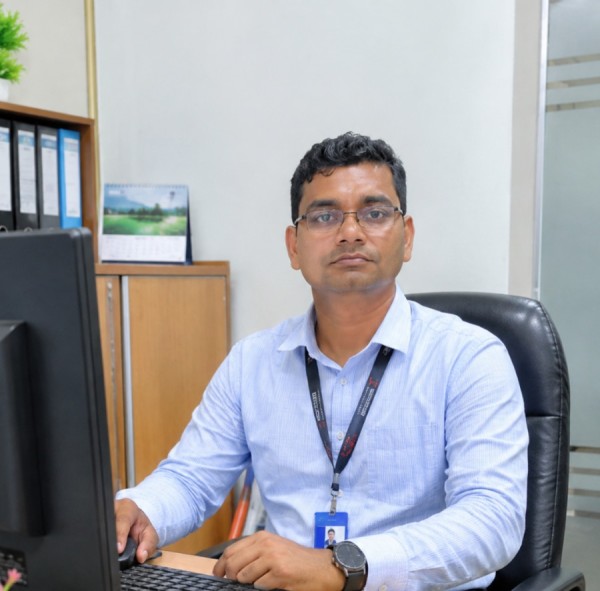 Mizan, 30, Op