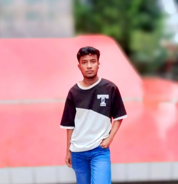 Md Nahid, 22, Dayr Al Barsha