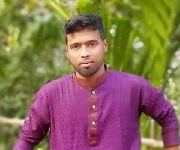 Ponno, 36, Bangladesh