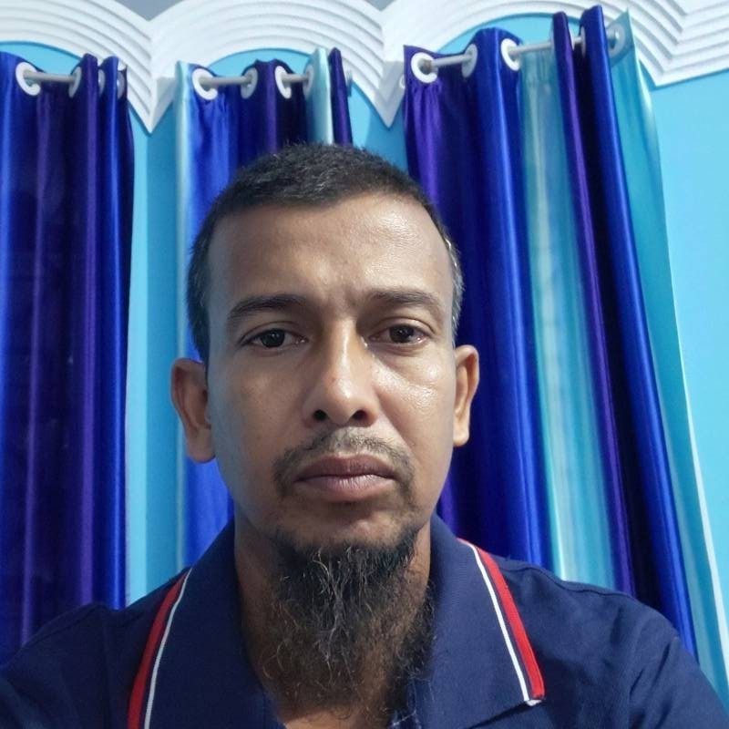 Rabiul, 34, Saman