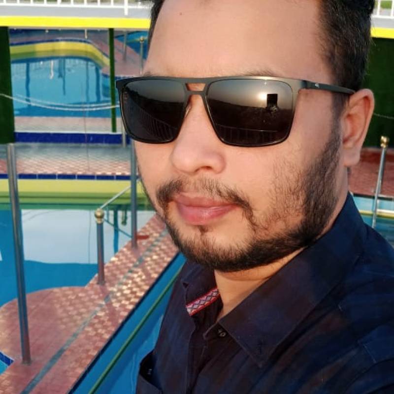 Faris, 26, Trodo