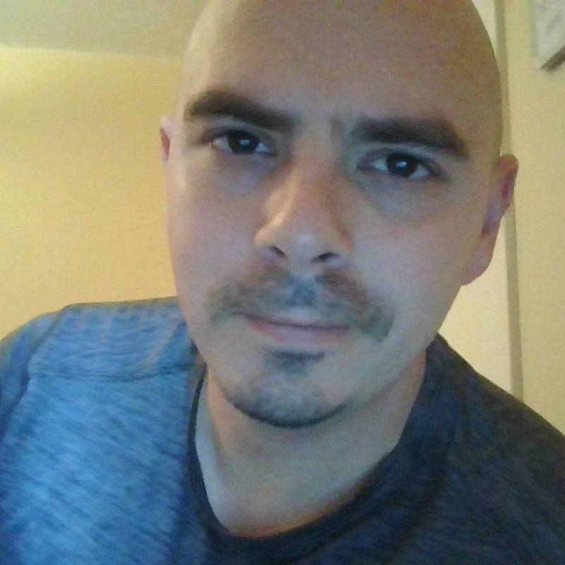 Scott, 37, Riyadh