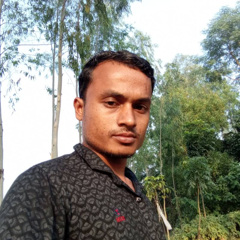 Momin, 22, USA and Europe
