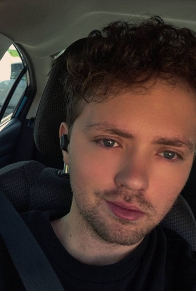 Brandon, 24, Toudja