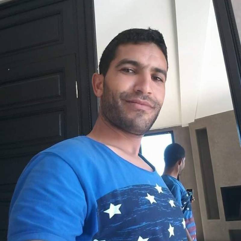 Zouhir, 41, London England