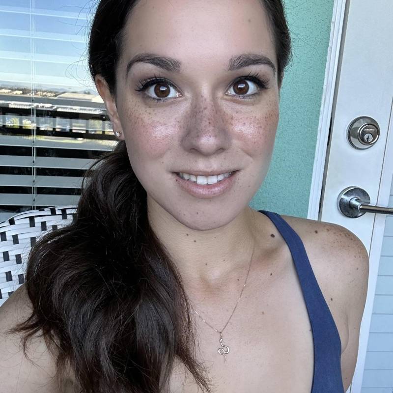 avira, 48, Rads
