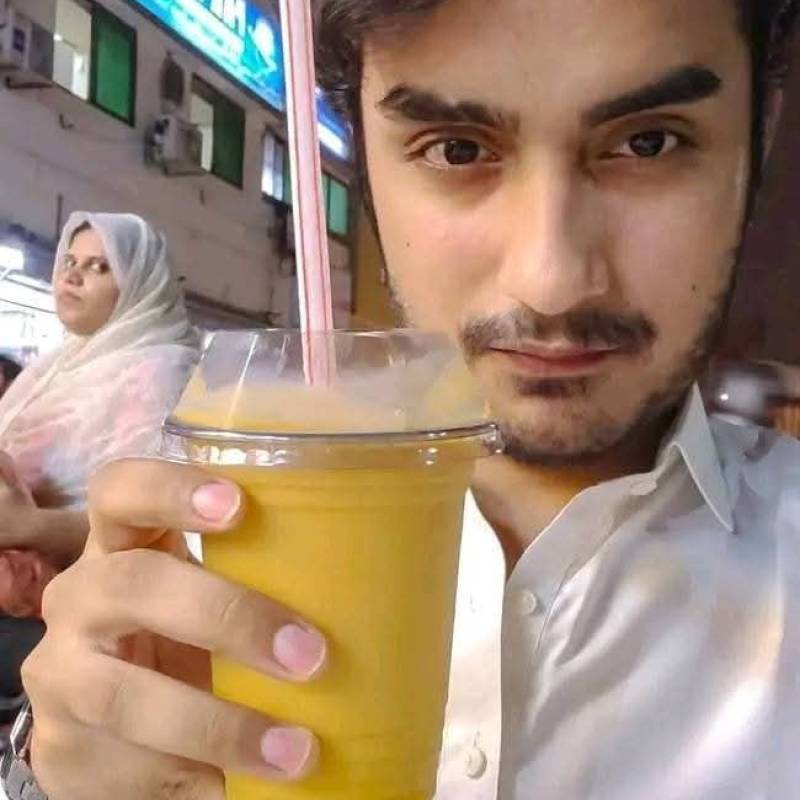 MrX, 18, Banaryeh