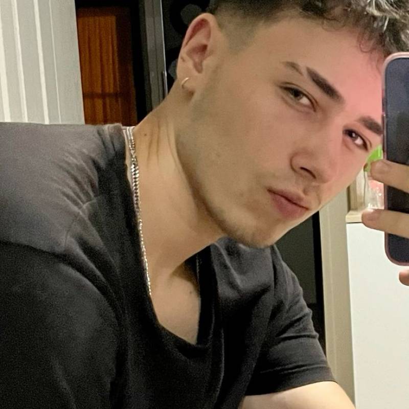 Emre, 18, Gwalior