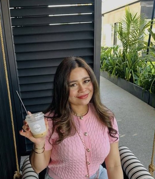 Hannah, 41, Bolton