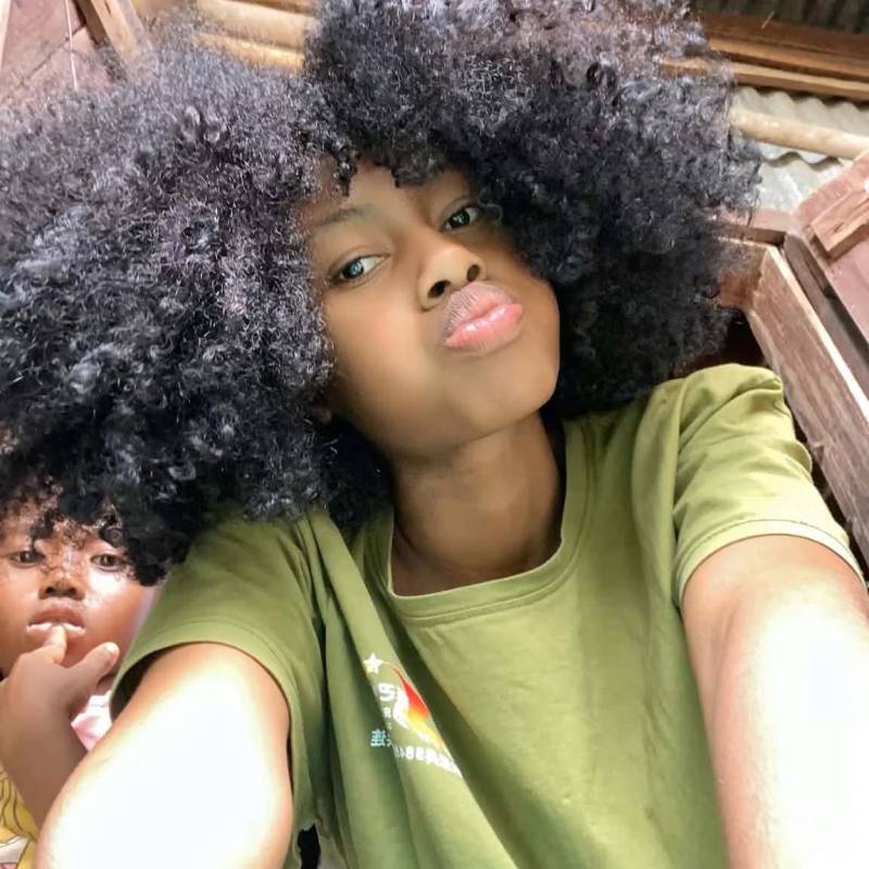 Melita, 25, Belgium