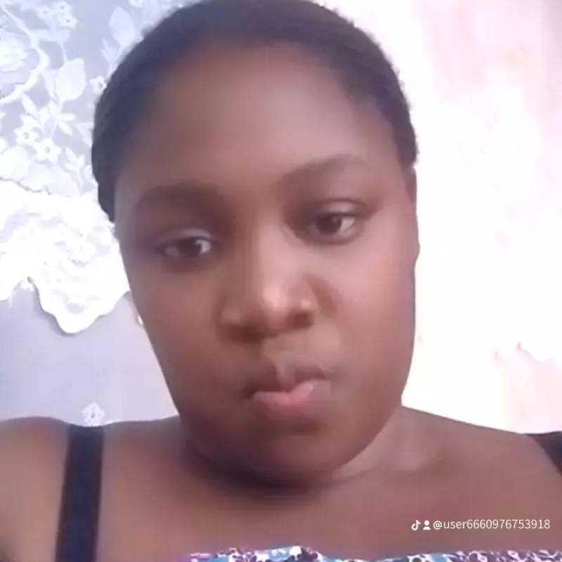 Harriet, 21, Borishal