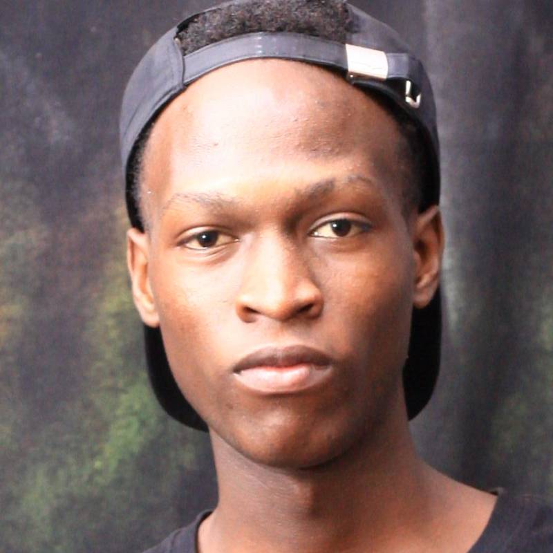 Lawrence, 21, Suai
