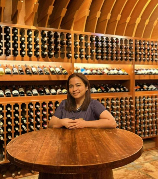 Cha, 41, Philippines