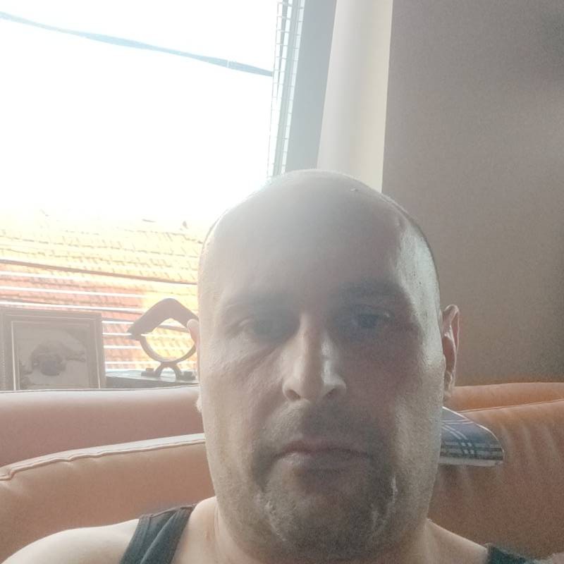 Nenad, 43, Ganeshpur
