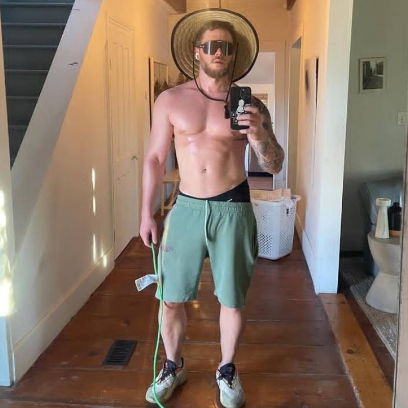 Bryan, 42, Germany
