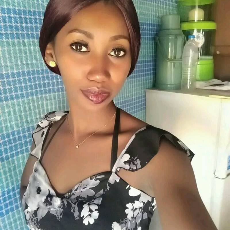 Angella, 27, Mau