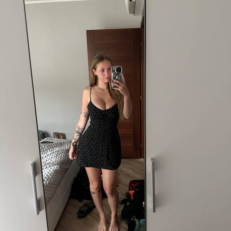 Becky, 18, Portugal