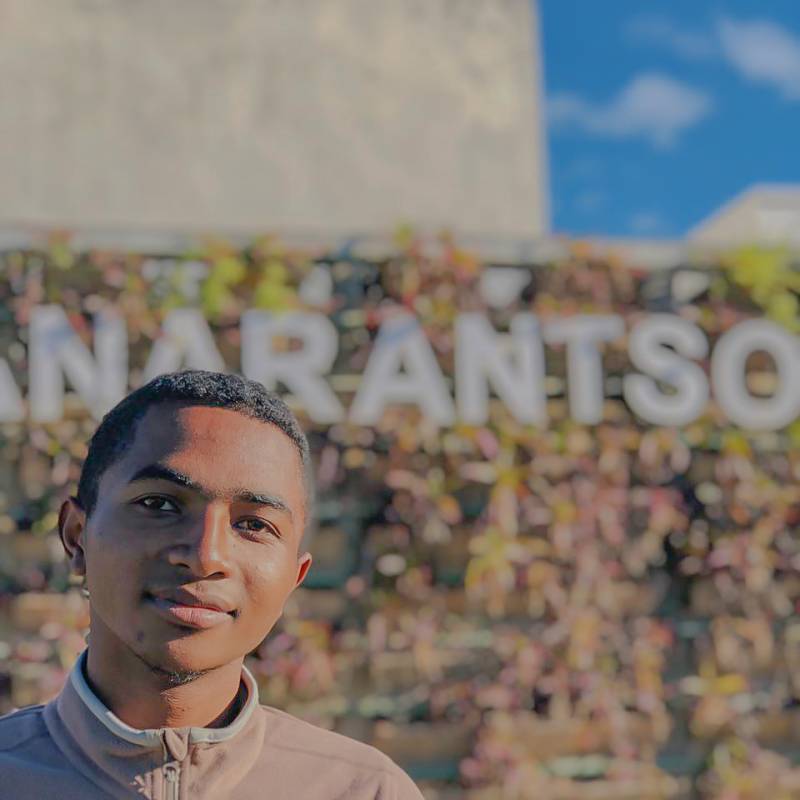 RAHARIMANANA, 20, Taun