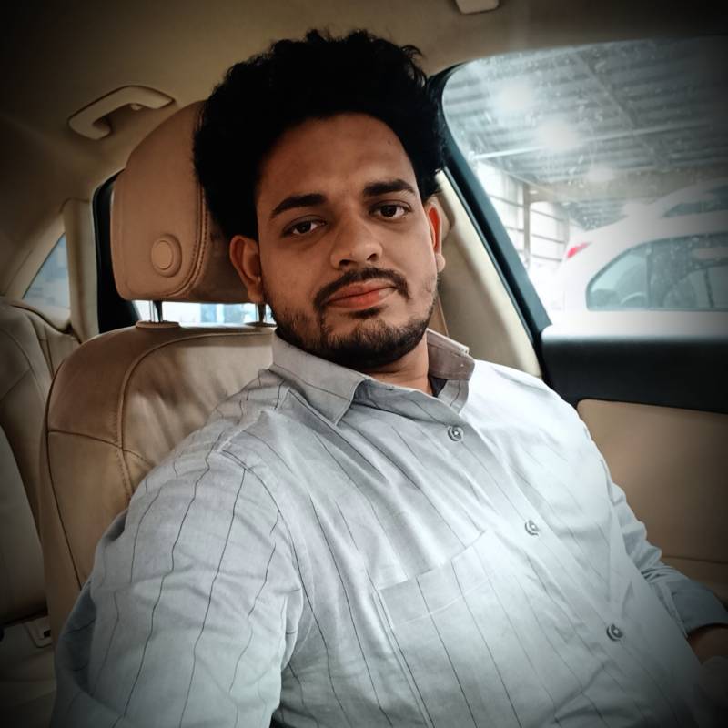 Khan, 27, Mogocha