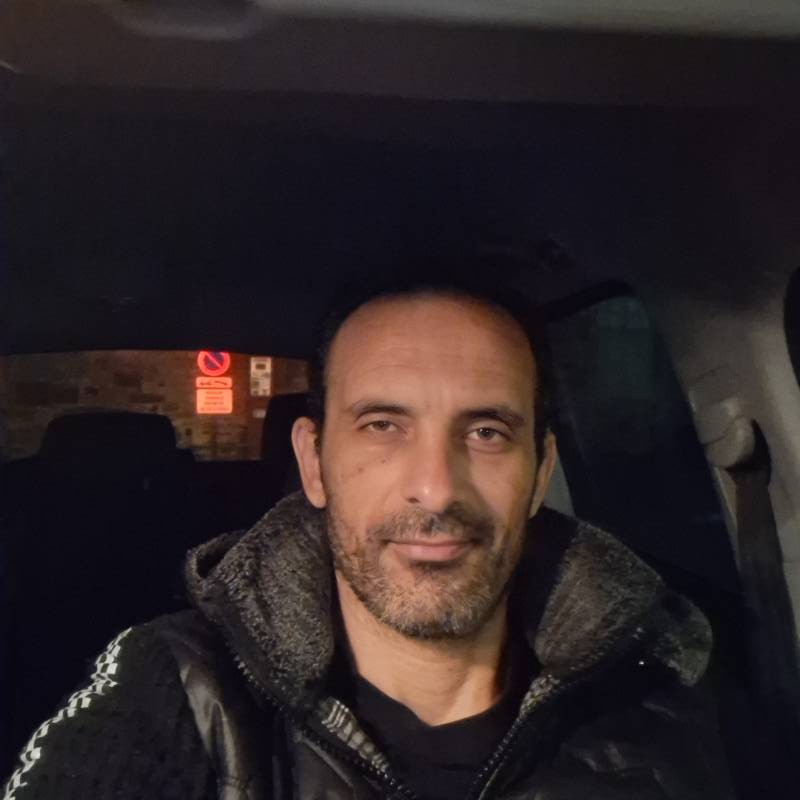 Nozrayen, 39, Losangeles