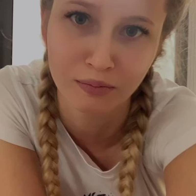 Stella brooks, 30, Sintjoosttennode