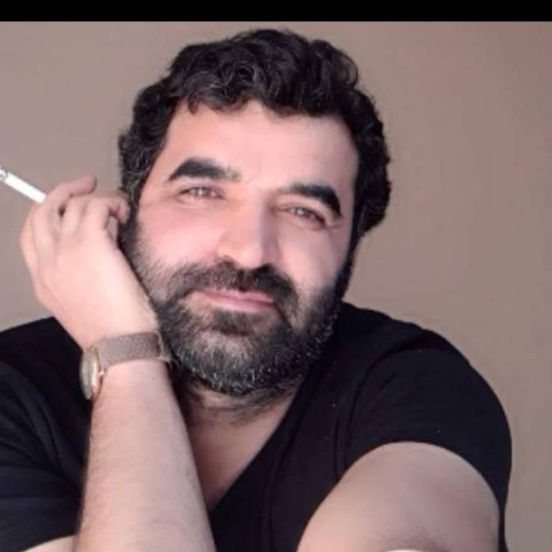 Ali, 42, Hurcalovera