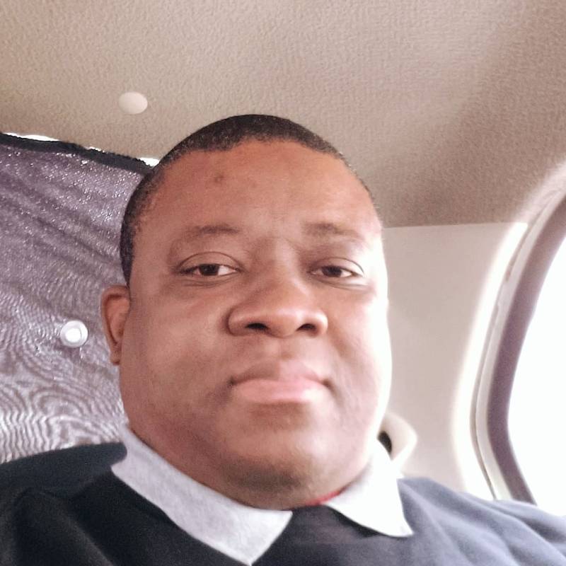 Mathew, 47, Rivnenska