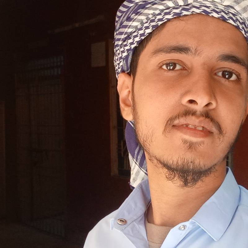 Azi, 22, Masantol