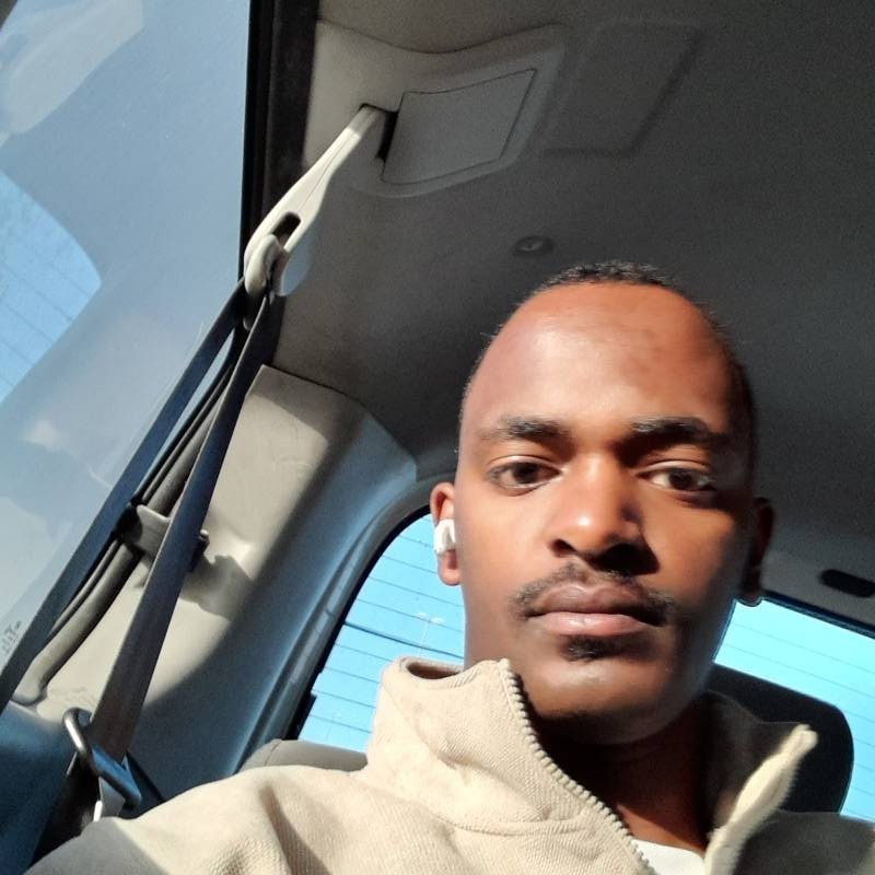 Fikru, 26, Senapparetti
