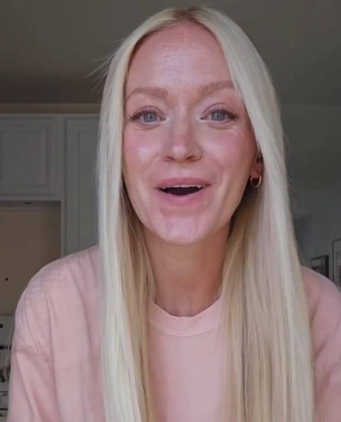 Ava, 35, Cameroon