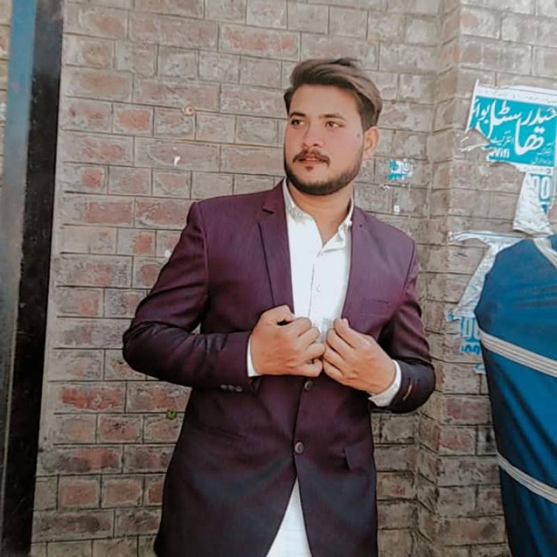 Muhammad Abdullah, 23, Mahires