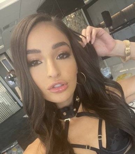 Serena, 31, Lumbang