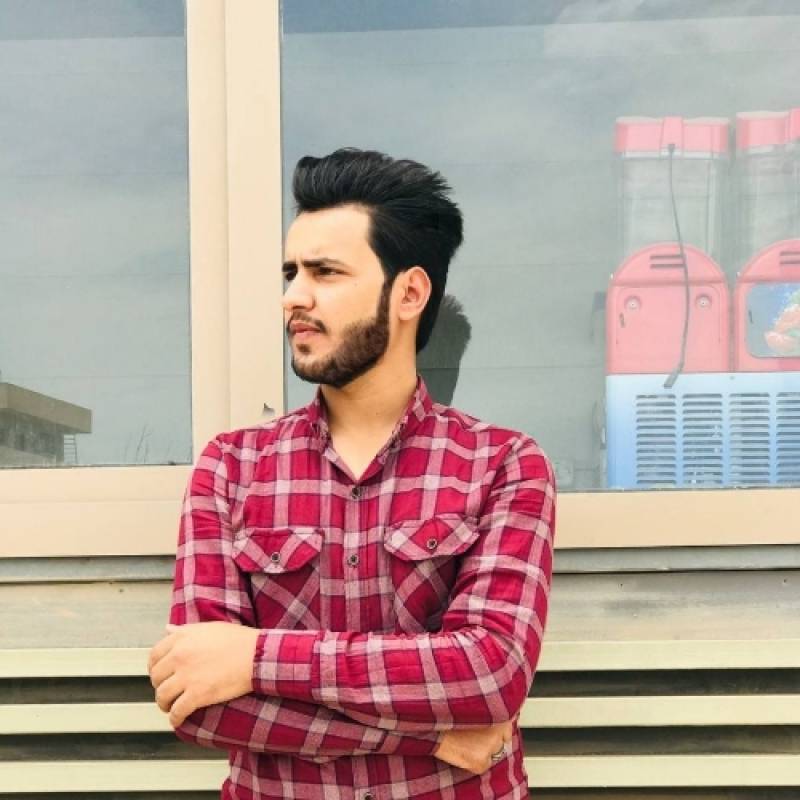 Abbas, 27, Mercedes