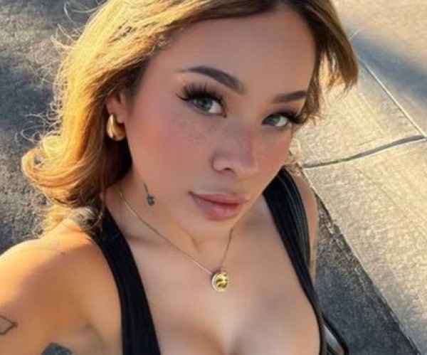 Elizabeth, 44, Bharisal