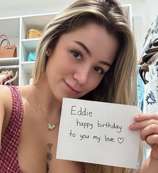 Amanda Kelly, 31, Cote DIvoire