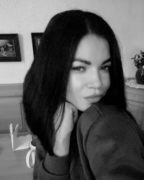 Maria, 37, Brazil