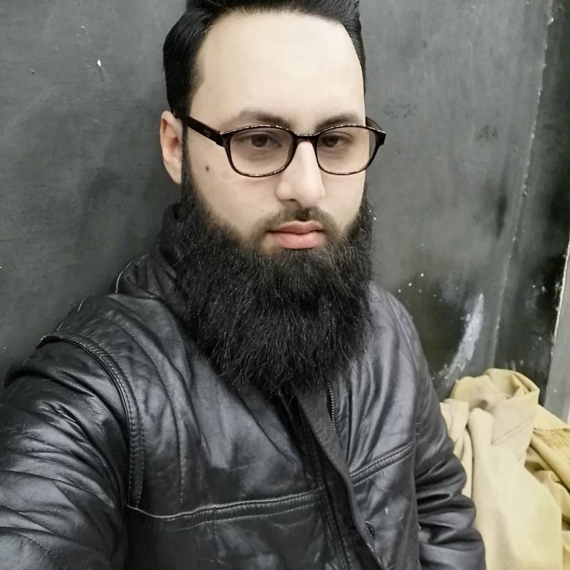 bilal, 36, Kalamari