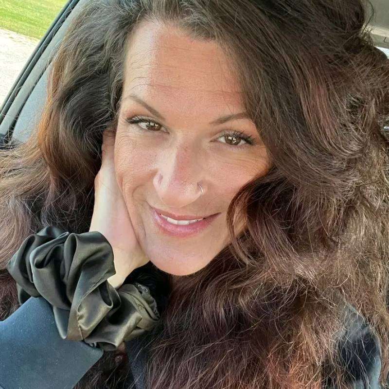 Angie D Blake, 42, Erkes