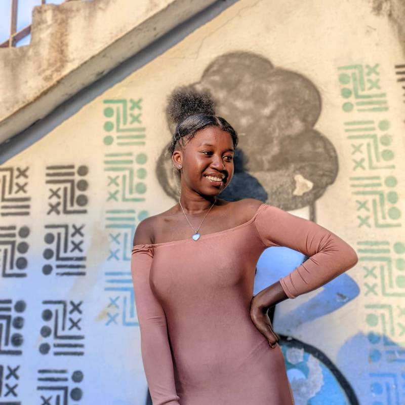 Marie Régina, 20, Buritirama
