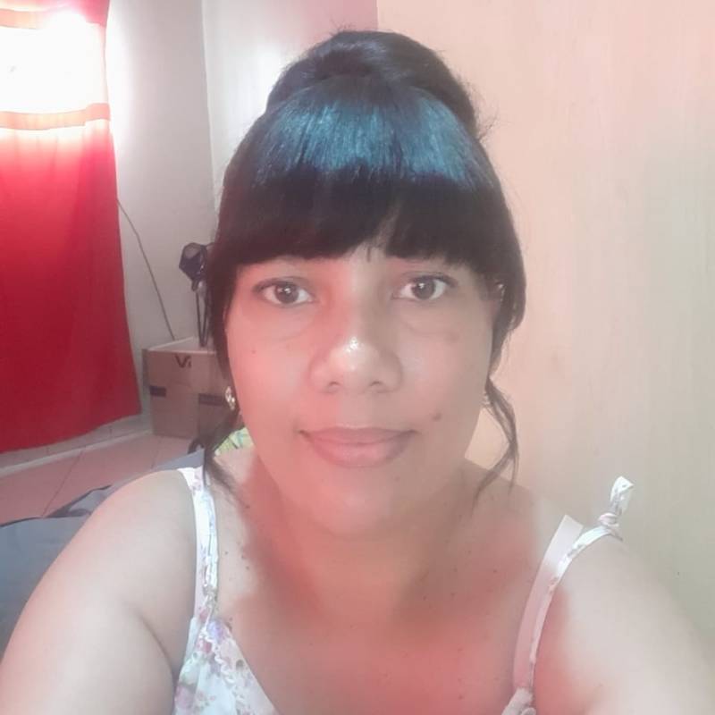 sylvinia, 33, Nuenen