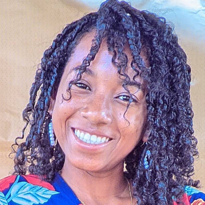 Harena, 20, Madagascar