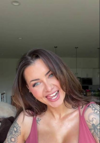 Dakota, 31, Raisen