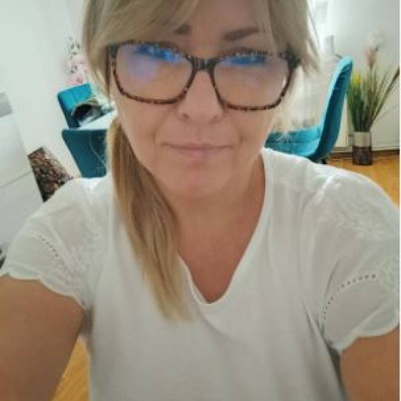 Joy, 51, Zhashkiv