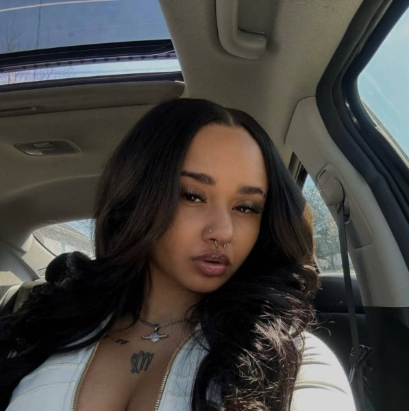 Camila, 24, Philippines