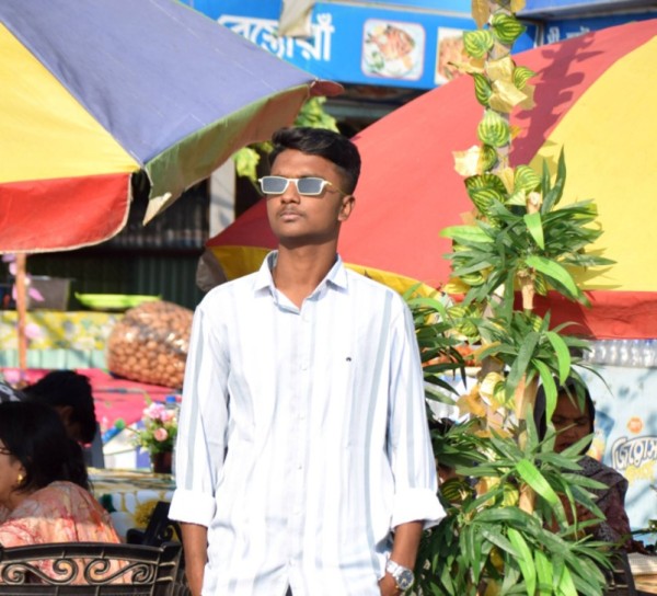Roman, 18, P Tn Ngi